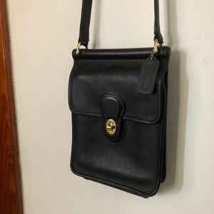 COACH VINTAGE- crossbody leather